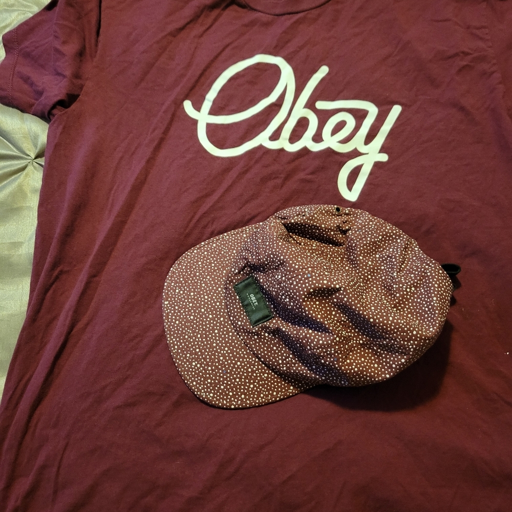 Obey XL Shirt with matching hat